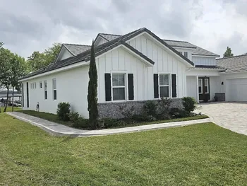 Custom landscaping for residential home in Clermont.
